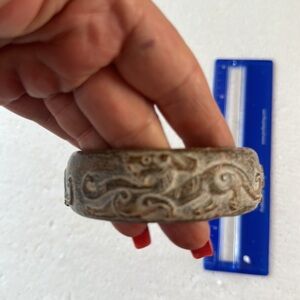 Vintage, beige ladies bracelet